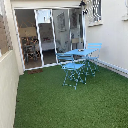 La Parenthèse De Victoire Aigues-Mortes