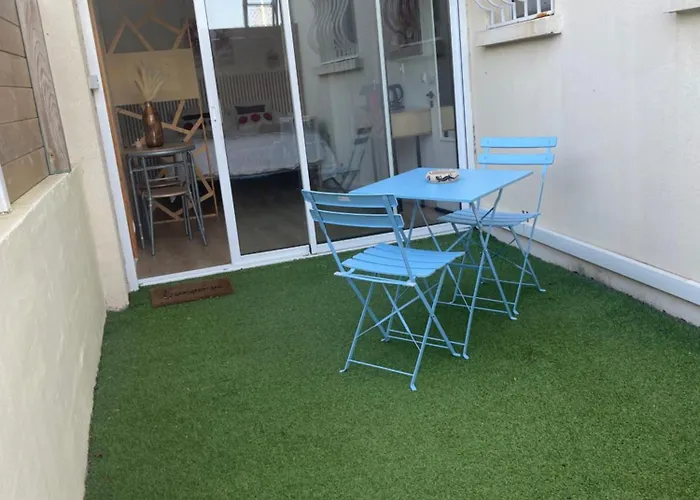 La Parenthèse De Victoire Aigues-Mortes